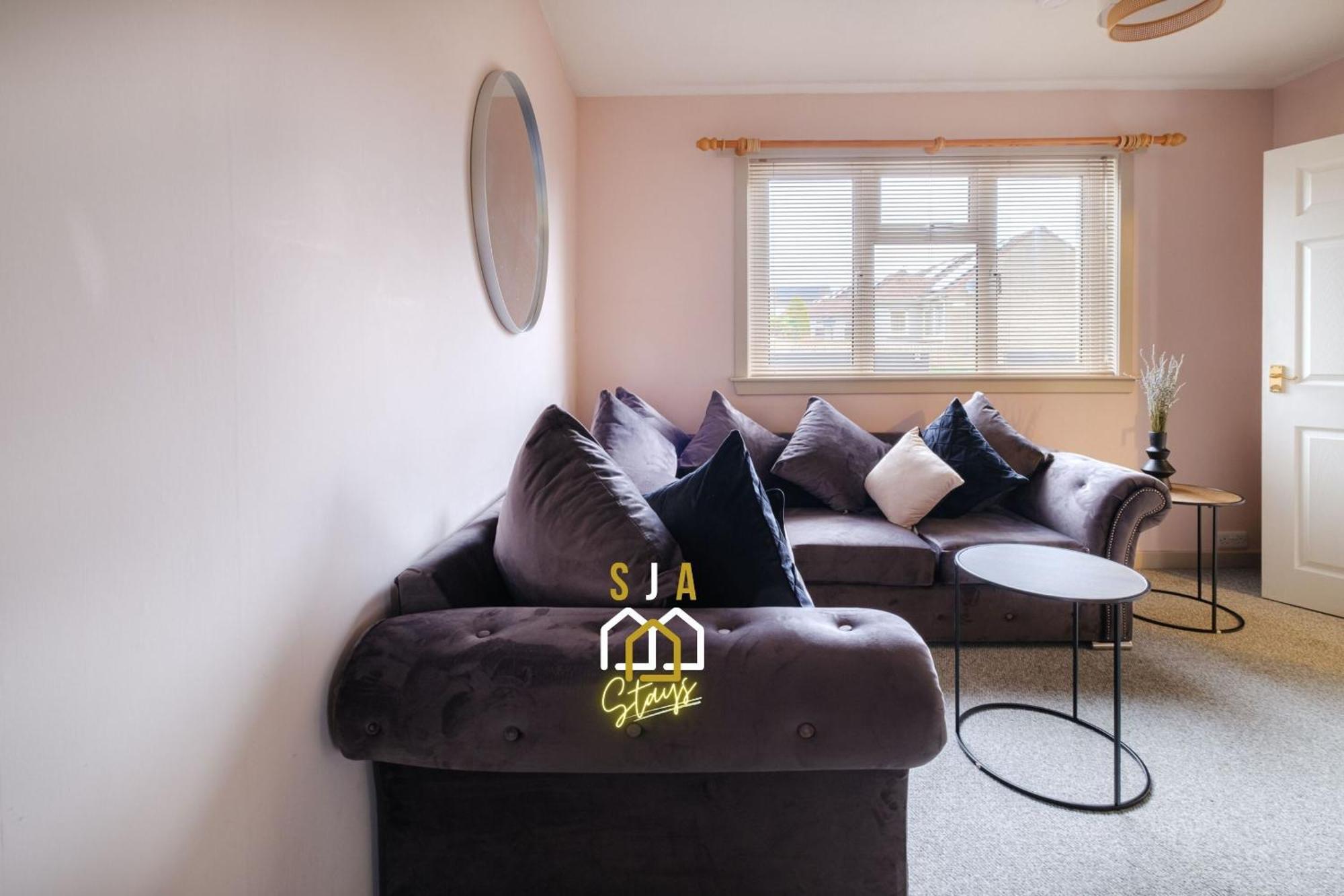 Banchory House - Sja Stays - 2 Bed House Room photo
