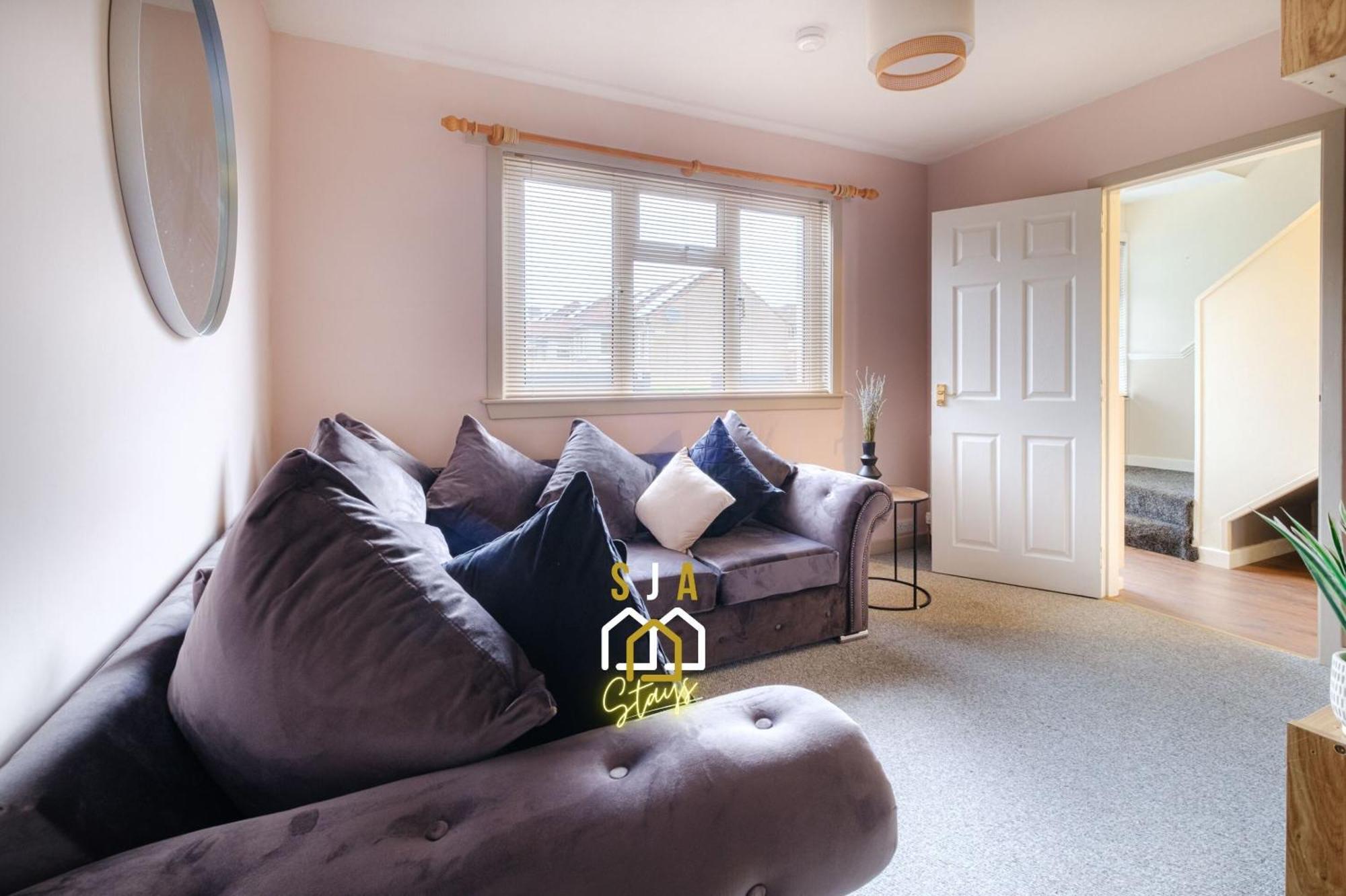 Banchory House - Sja Stays - 2 Bed House Room photo
